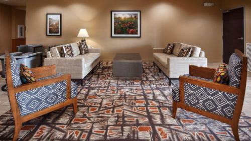 Southside Hotel | Best Western Plus Elmendorf Hotel San Antonio Hotel