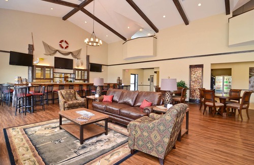 Emory Hotel | Best Western Plus Emory At Lake Fork Inn & Suites