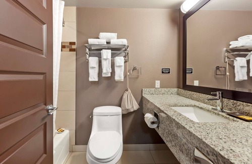 Fox Creek Hotel | Best Western Plus Fox Creek