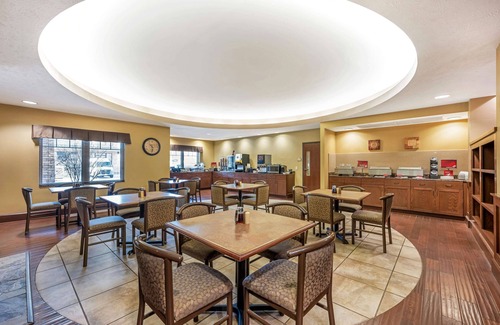 Grand Island Hotel | Best Western Plus Grand Island Inn & Suites
