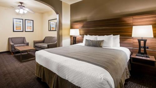 Stone Oak Hotel | Best Western Plus Hill Country Suites