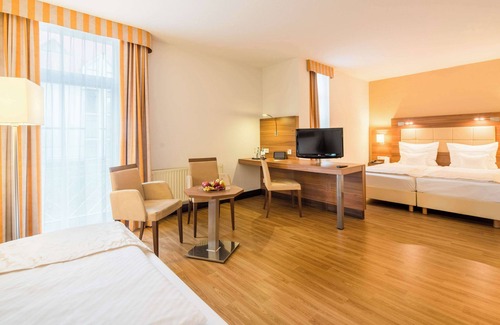 Nuertingen Hotel | Best Western Plus Hotel Am Schlossberg