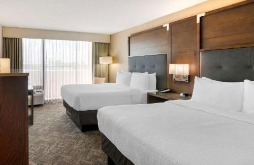 Kansas City Hotel | Best Western Plus Kansas City Sports Complex Hotel