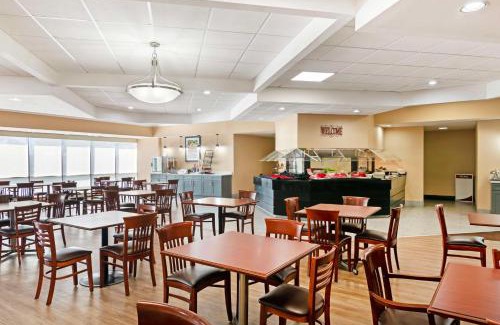 Kansas City Hotel | Best Western Plus Kansas City Sports Complex Hotel