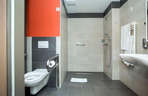 Szekesfehervar Hotel | Best Western Plus Lakeside Hotel