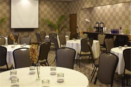 West San Antonio Hotel | Best Western Plus Lackland Hotel and Suites.
