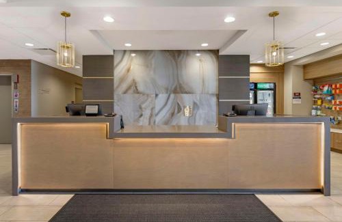 La Crescent Hotel | Best Western Plus LaCrescent - LaCrosse