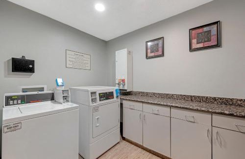 Lafayette Hotel | Best Western Plus Lafayette Hotel University Area