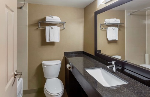 Leamington Hotel | Best Western Plus Leamington Hotel & Conference Centre