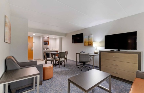 McAllen Hotel | Best Western Plus McAllen Airport Hotel