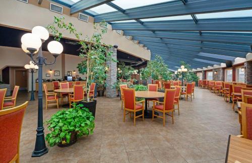 High Level Hotel | Best Western PLUS Mirage Hotel and Resort