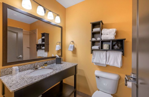 North Platte Hotel | Best Western Plus North Platte Inn & Suites