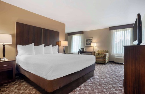 Pelham Hotel | Best Western Plus Oak Mountain Inn