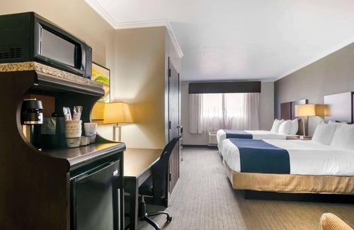 Olathe Hotel | Best Western Plus Olathe Hotel