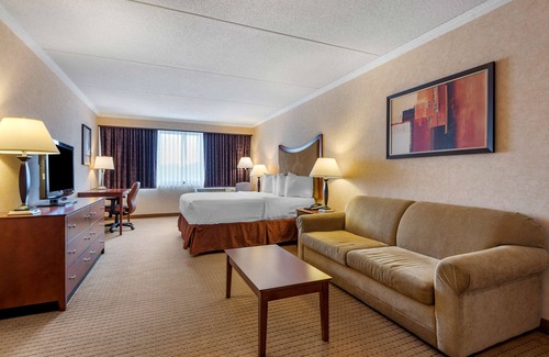 Oswego Hotel | Best Western Plus Oswego Hotel and Conference Center