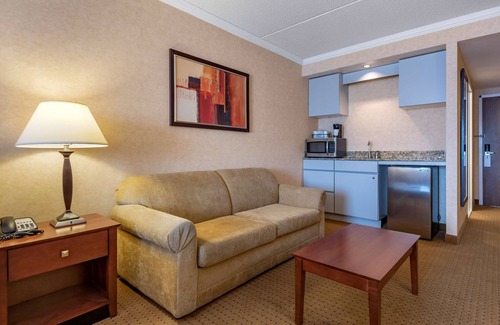 Oswego Hotel | Best Western Plus Oswego Hotel and Conference Center
