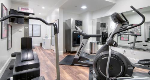 Downtown Hotel | Best Western Plus Palm Court Hotel