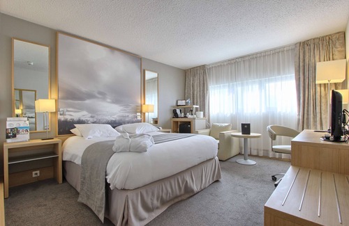 Rungis Hotel | Best Western Plus Paris Orly Airport