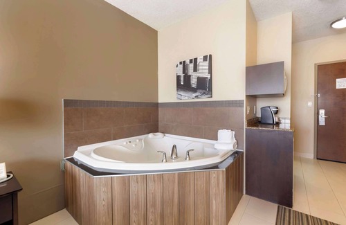 Peace River Hotel | Best Western Plus Peace River Hotel & Suites