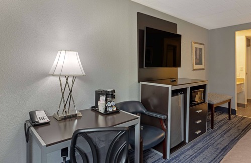Shillington Hotel | Best Western Plus Reading Inn & Suites
