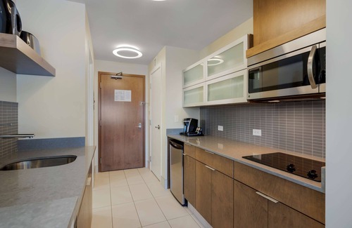 Fort McMurray Hotel | Best Western Plus Sawridge Suites