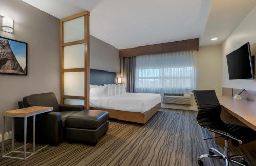Fort McMurray Hotel | Best Western Plus Sawridge Suites