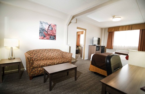 Sandusky Hotel | Best Western Plus Sandusky Hotel & Suites