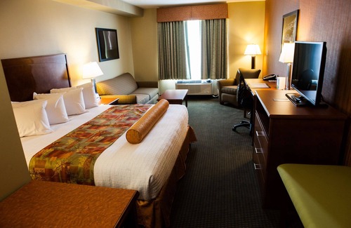 South Lethbridge Hotel | Best Western Plus Service Inn & Suites