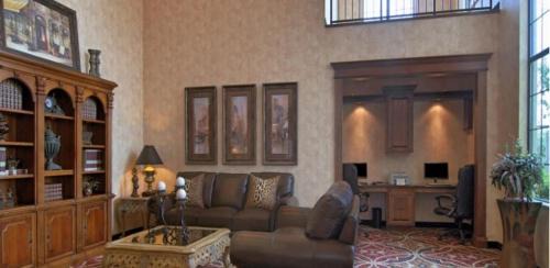 Tyler Hotel | Best Western Plus Southpark Inn & Suites