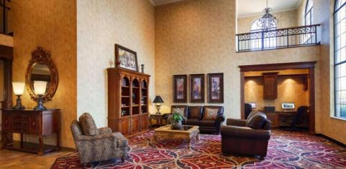 Tyler Hotel | Best Western Plus Southpark Inn & Suites