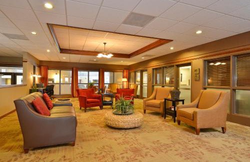 Quad Cities Hotel | Best Western Plus Steeplegate Inn