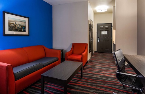 North by Northwest Hotel | Best Western Plus Tech Medical Center Inn