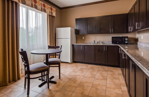 Denison Hotel | Best Western Plus Texoma Hotel & Suites