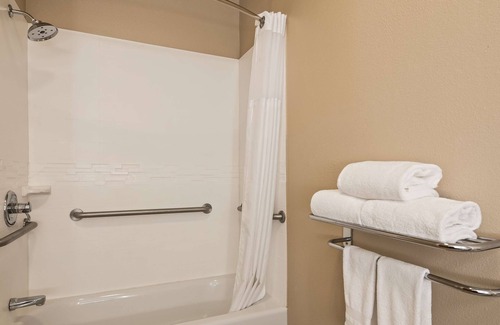 Tulsa Hotel | Best Western Plus Tulsa Inn & Suites