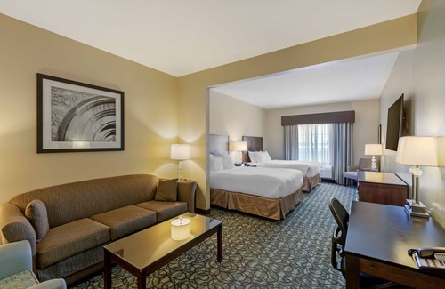 Walkerton Hotel | Best Western Plus Walkerton Hotel & Conference Centre