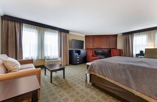 White Bear Lake Hotel | Best Western Plus White Bear Country Inn