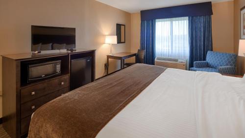 Port Huron Hotel | Best Western Port Huron Blue Water Bridge
