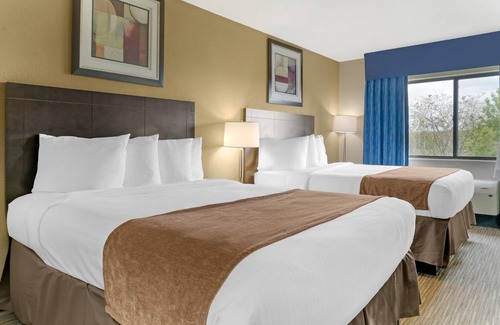 Port Huron Hotel | Best Western Port Huron Blue Water Bridge