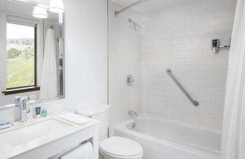 Kamloops Hotel | Best Western Premier Aberdeen Kamloops
