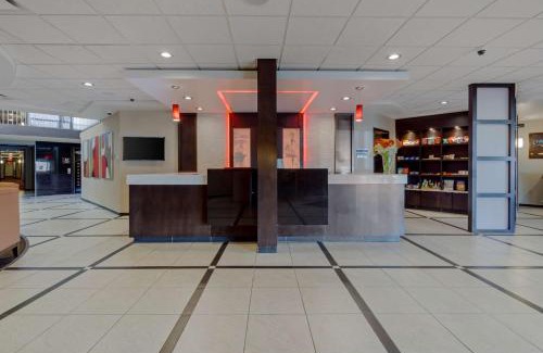 Leduc Hotel | Best Western Premier Denham Inn & Suites