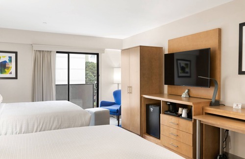 Tenderloin Hotel | Best Western Red Coach Inn