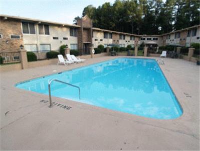 Macon Hotel | Best Western Riverside Inn