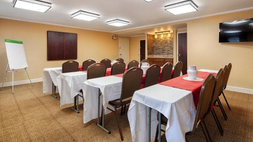 Salisbury Hotel | Best Western Salisbury Plaza
