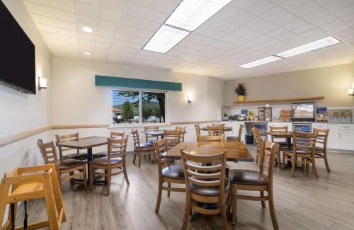 Saranac Lake Hotel | Best Western Saranac Lake