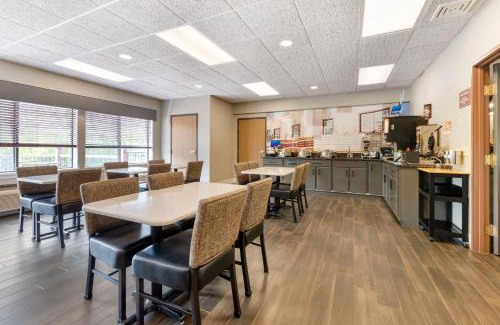 Spooner Hotel | Best Western Spooner Riverplace