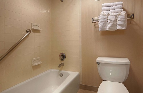 West Springfield Hotel | Best Western Springfield West Inn