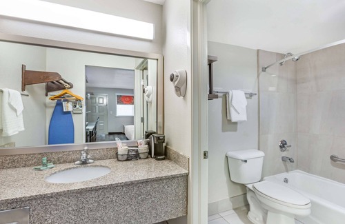El Paso Hotel | Best Western Sunland Park Inn