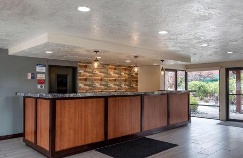 Baker City Hotel | Best Western Sunridge Inn & Conference Center