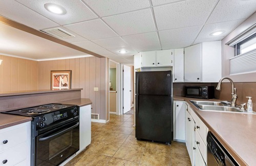 Cody Hotel | Best Western Sunset Inn