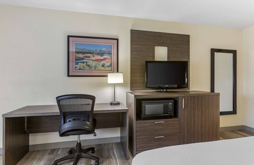 Superstition Springs Hotel | Best Western Superstition Springs Inn